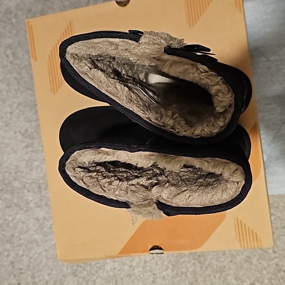 Koolaburra by UGG W Victoria Tall Boots - Picture 4 of 6